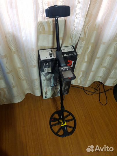 Металлоискатель Minelab Equinox 600