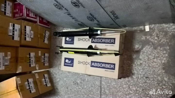 Амортизатор задний левый правый Epica Эпика Chevro