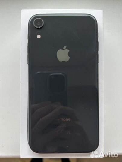 Телефон iPhone XR