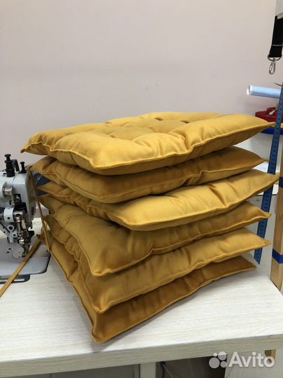 Подушки сидушки на стулья в разных расцветках