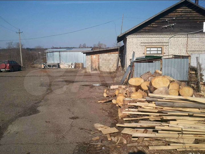 Здание Свободного назначения, 198 м² и земельный у