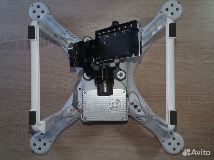 Квадрокоптер DJI Phantom 2