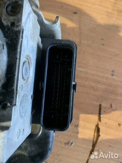 Блок ABS Peugeot 208 хетчбек 1.6 VTI 16V 120