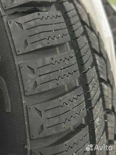 Ovation W-586 215/55 R18 26