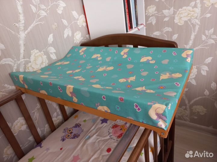 Доска для пеленания на кроватку