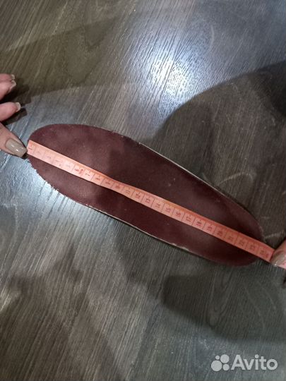 Продам коньки для фигурного катания
