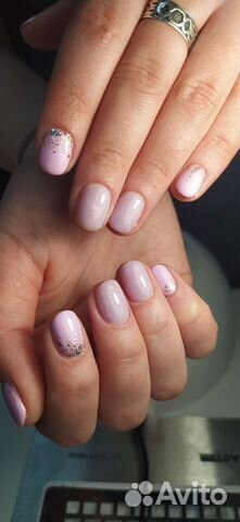 Модель на маникюр