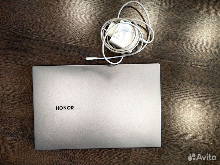 Honor magicbook x14