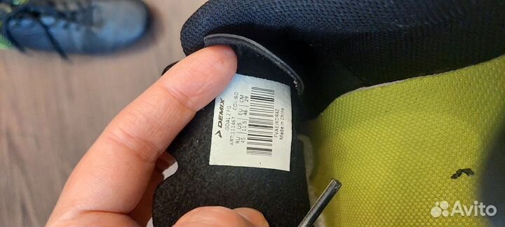 Бутсы футбольные на шипах Demix 45 р