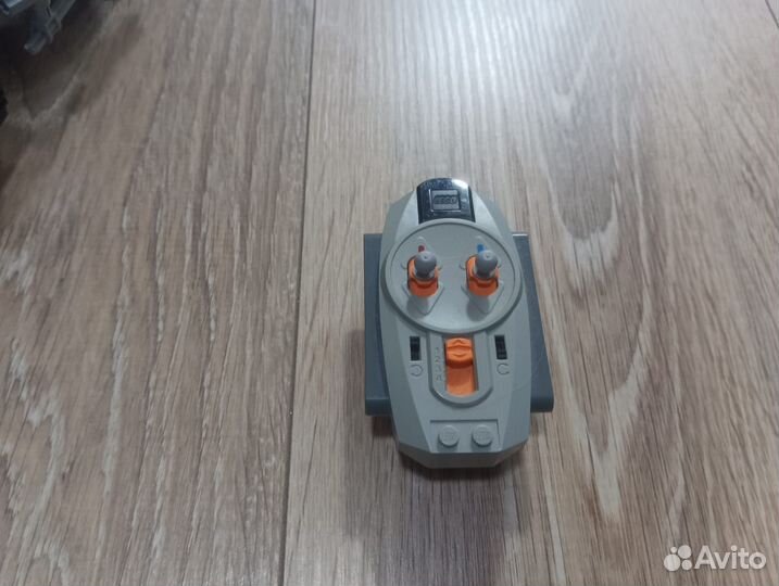 Скоростной вездеход ду 42095 Lego Technic