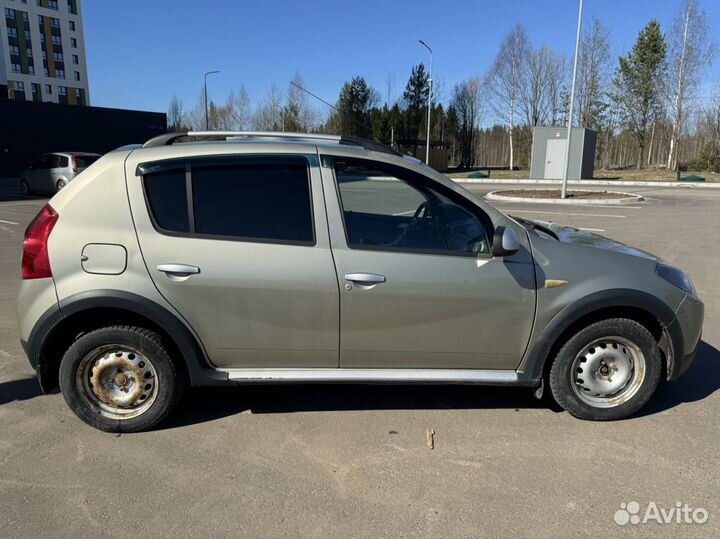 Renault Sandero Stepway 1.6 МТ, 2013, 127 300 км