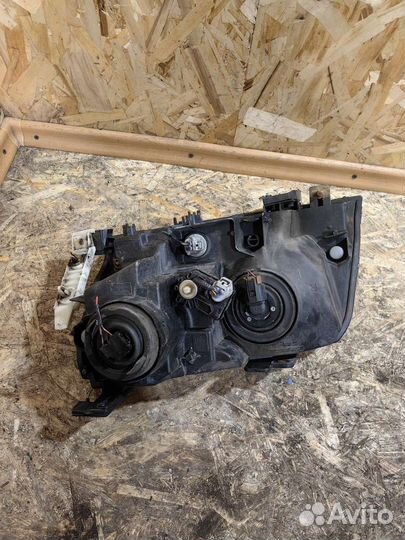 Фара Правая Сузуки Гранд Витара 2 2008 бу оригинал