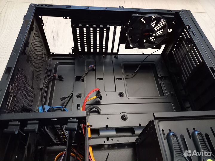 Корпус InWin G7 BWR143BL