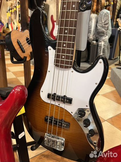 Бас гитара Cort 4/5 струн