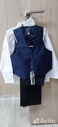 Костюм тройка на мальчика