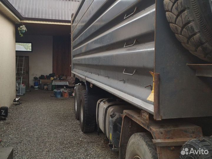 Shacman (Shaanxi) X3000, 2021