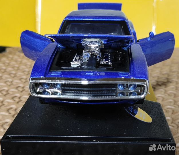 Dodge charger 1/32