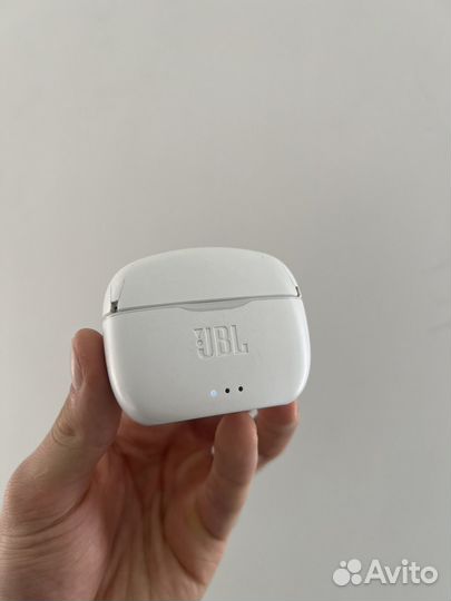 Беспроводные наушники JBL Tune 215 tws