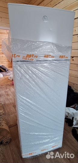 Холодильник Hi