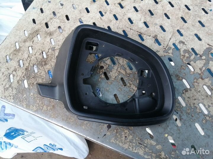 Рамка правого зеркала BMW X4 F26 X3 F25 X5 F15 X6