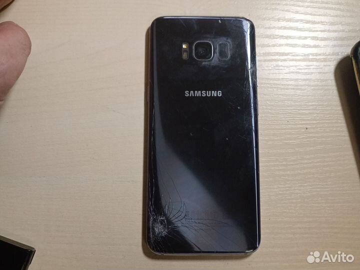 Samsung Galaxy S8, 4/64 ГБ