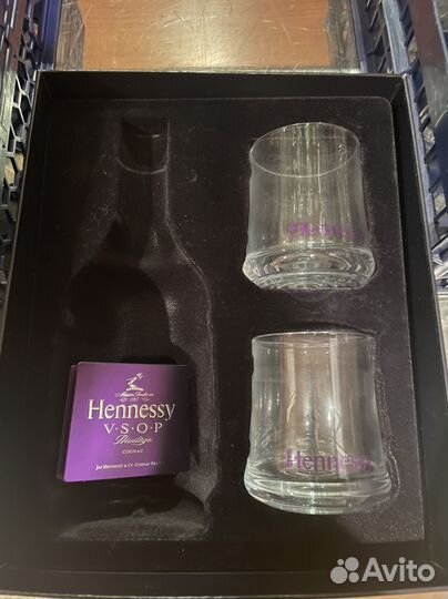 Бокалы hennessy в коробке