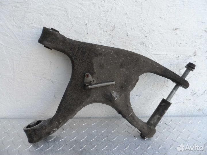 Рычаг задний левый нижний Audi A5 8T 8K0505311J