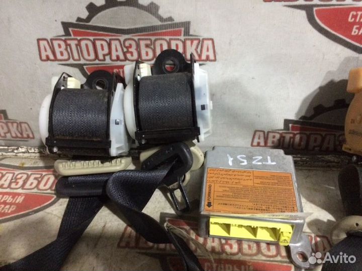 Ремень безопасности Nissan Murano TZ51 QR25(DE)