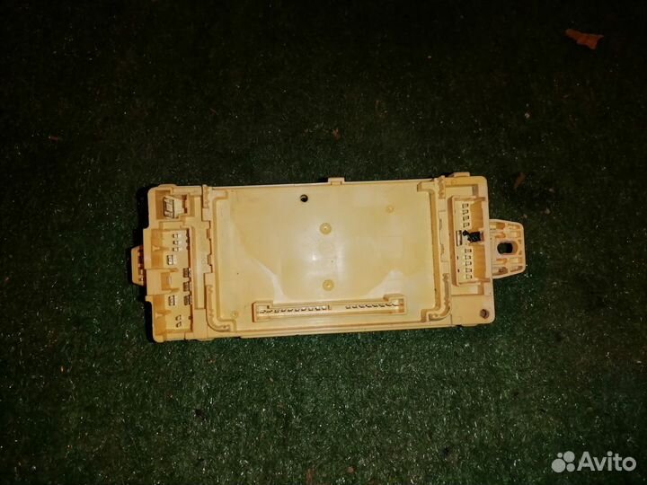 Блок предохранителей MR318669 Mitsubishi Galant EA