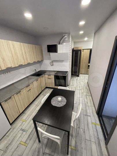 2-к. квартира, 43 м², 6/16 эт.