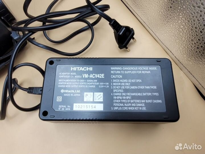 Видеокамера Hitachi VM-8480LE Япония в чемодане