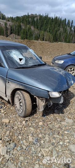 ВАЗ 2110 1.5 МТ, 2001, битый, 400 000 км