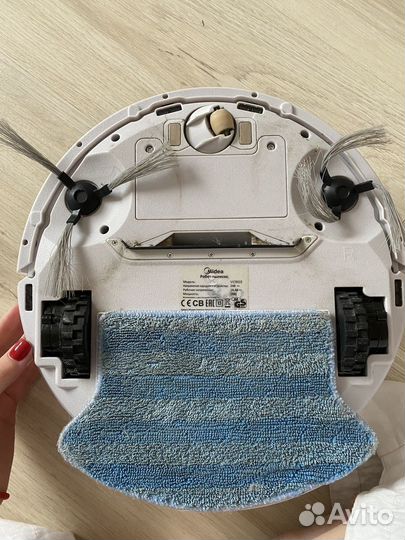 Робот пылесос midea