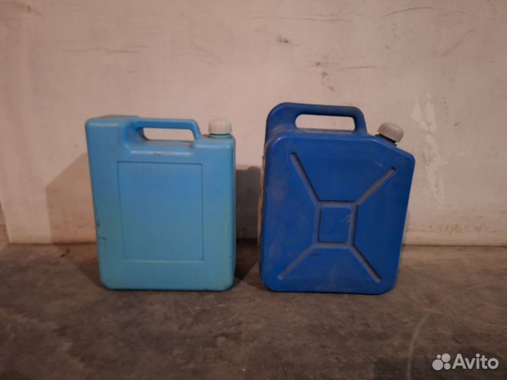 Канистра пластиковая