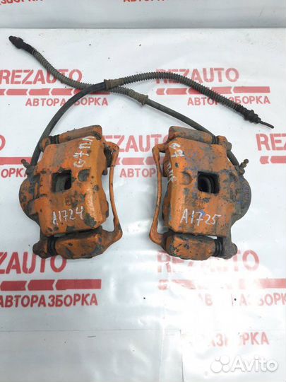 Суппорт тормозной передний правый Mitsubishi