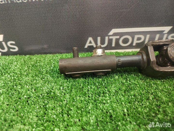 Рулевой карданчик Seat Cordoba 1 1.4 APE 2001