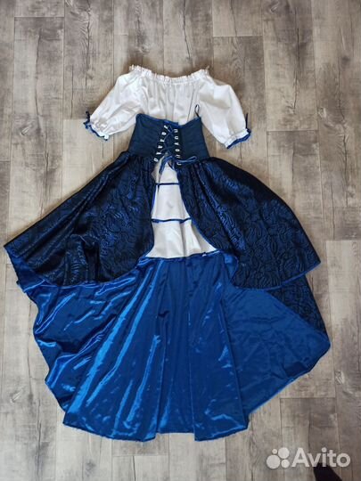 Сценический костюм женский