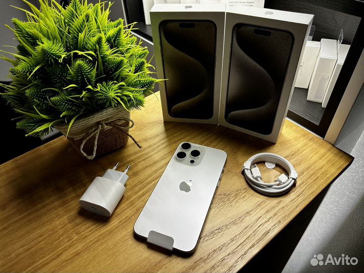 iPhone 15 Pro, 256 ГБ