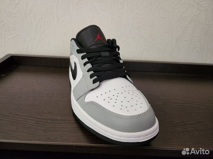 Кроссовки Nike Air Jordan 1 Low Smoke,Размер41