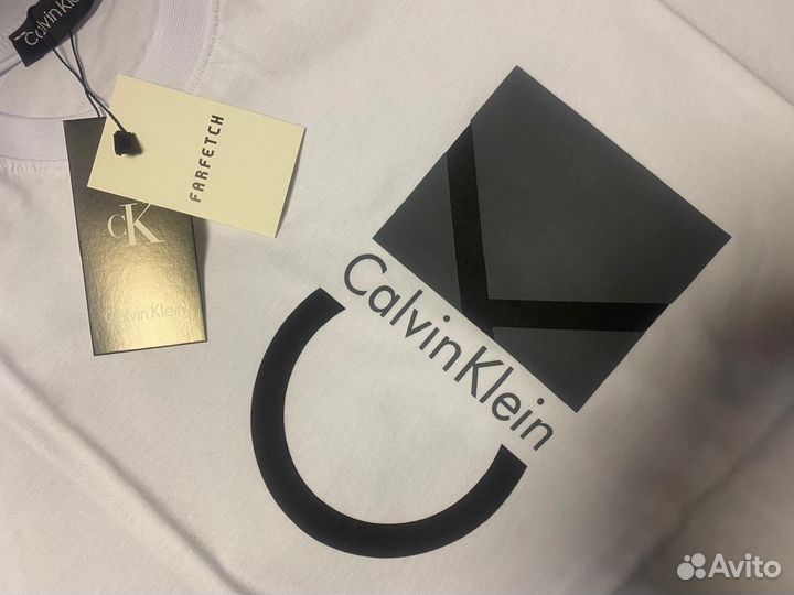 Футболка Calvin Klein новый сезон