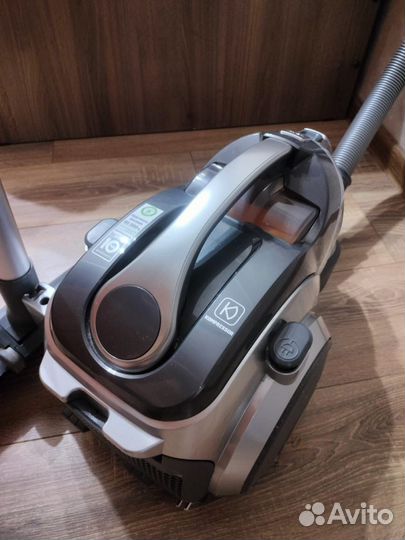 Пылесос LG kompressor