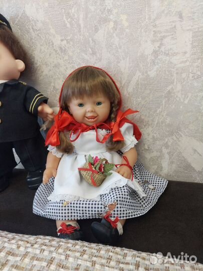 Кукла испанская красная шапочка новая
