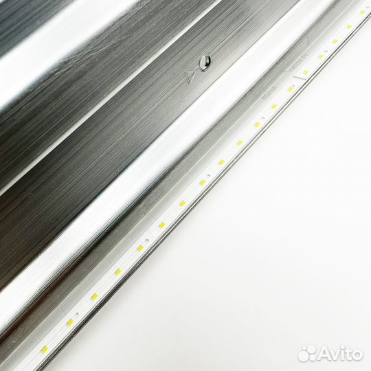 SSC LGE 19Y 55SM85 66LED Array Left 181130