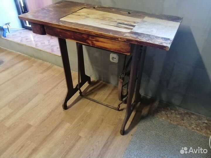 Станина от швейной машинки