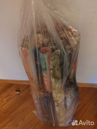 Новогодние пакеты и бумага