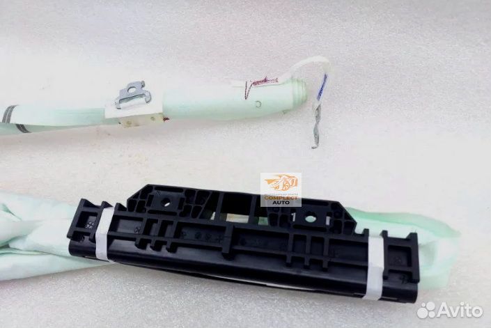 Шторка безопасности левая Hyundai Santa Fe 4 TM