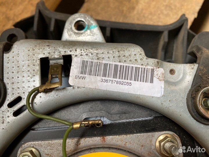 Подушка безопасности в руль Bmw E39 седан 2.0 1998