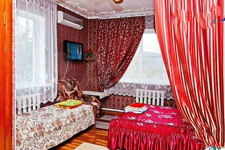 Комната 20 м² в 2-к., 1/2 эт.