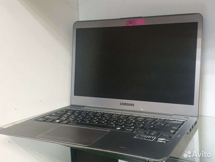 Корпус для ноутбука Samsung NP530U3C в разбор б/у