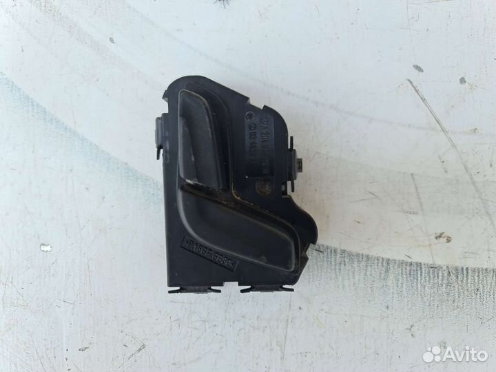 Блок регулировки правого сиденья Mercedes W204